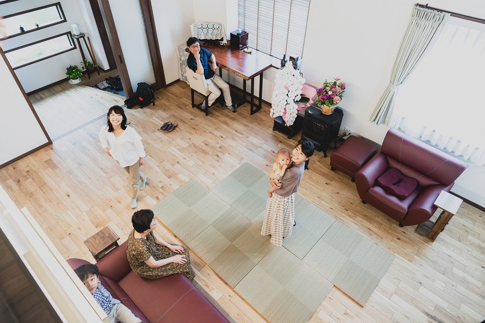 わが家を別荘に３世帯で集まれる大空間リビング