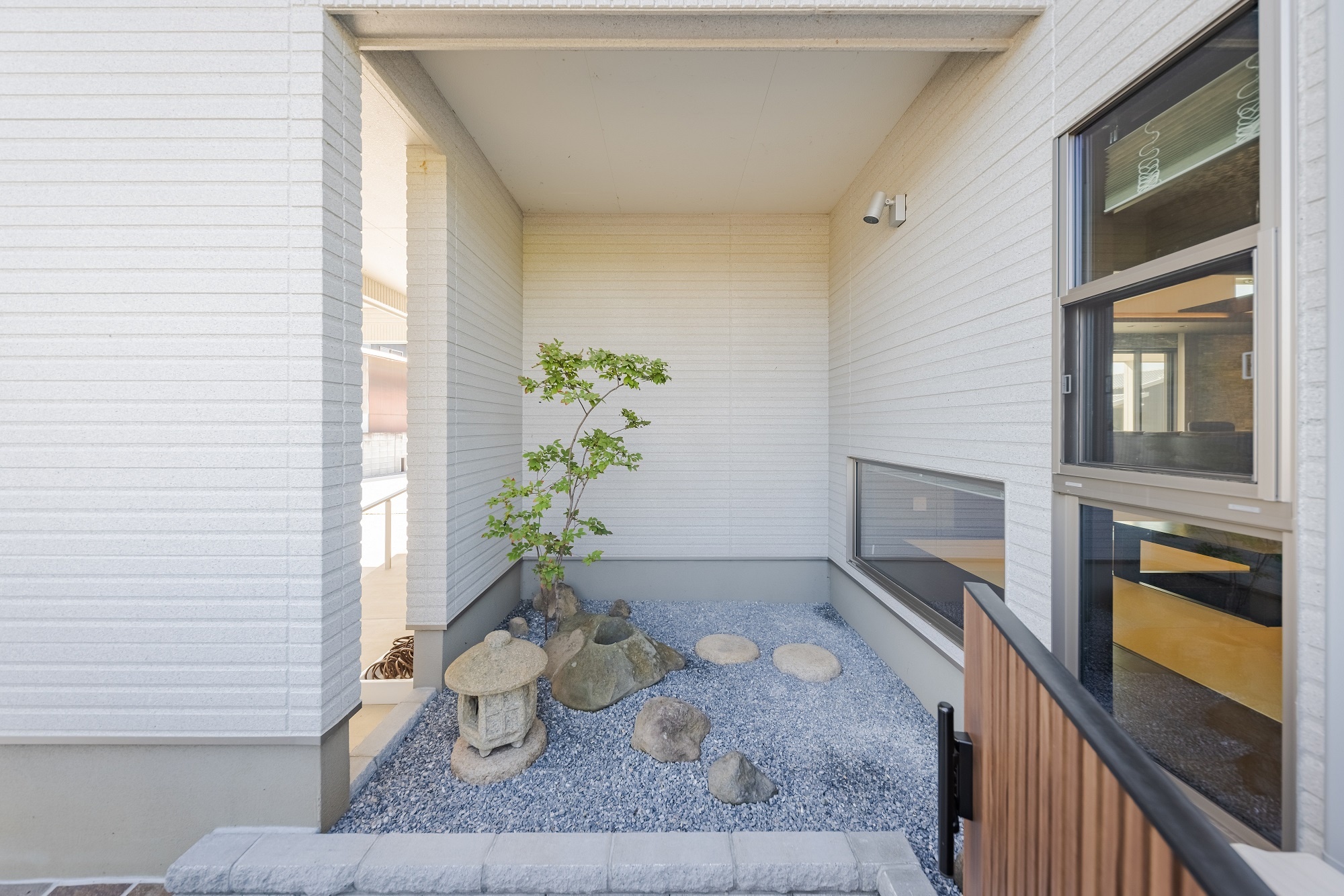 非日常を味わう平屋本物志向の大人の住まい