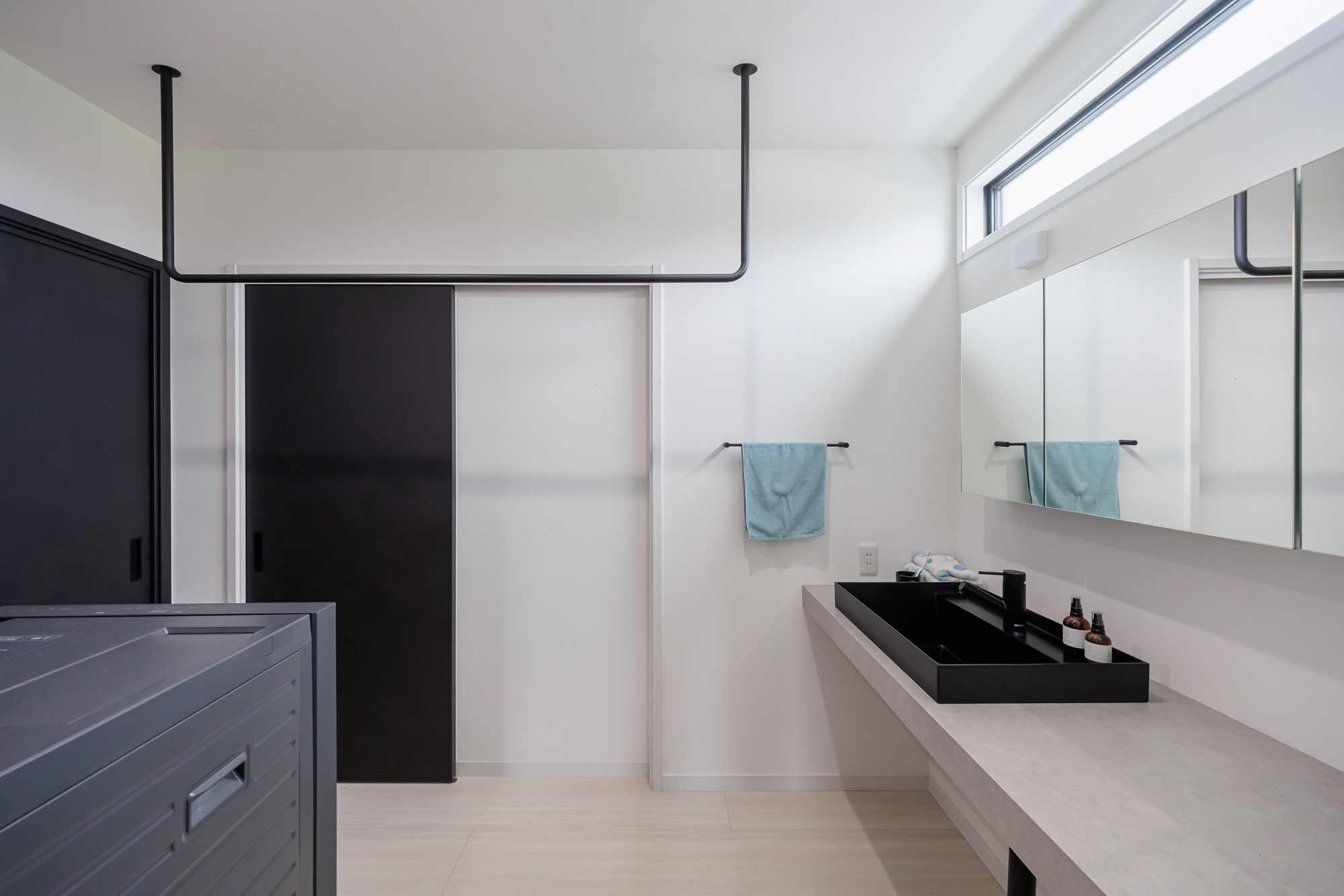 吹抜けでかなえる開放感スクエアデザインの家