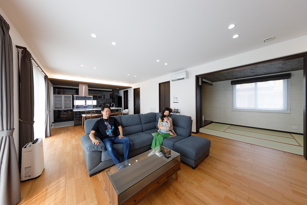 ダブル断熱とトリプルガラスで<br>家中どこにいても快適な住まい