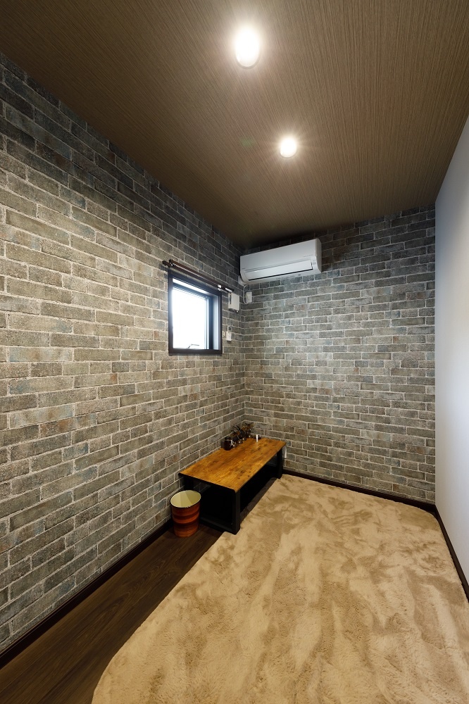 ホワイト×ピンクで大人かわいい家