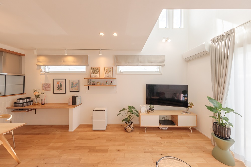 あおぞら覗く吹抜け<br>ボタニカライクな暮らし