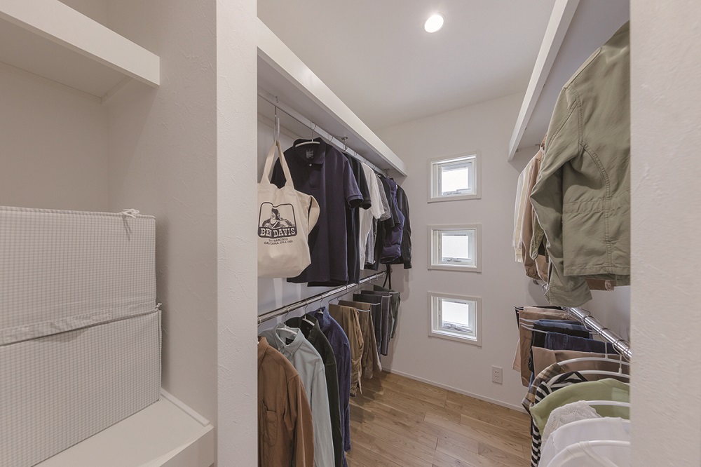 あおぞら覗く吹抜けボタニカライクな暮らし