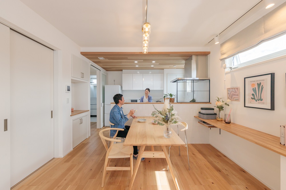 あおぞら覗く吹抜けボタニカライクな暮らし