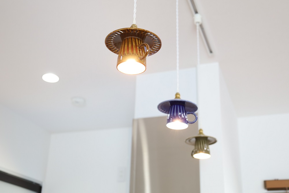 見せない工夫が魅せるシンプルナチュラルな家