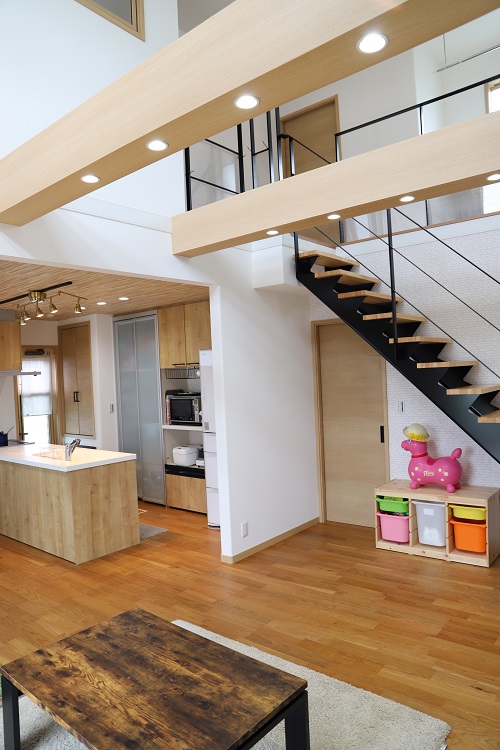 スタイリッシュなキューブ型こだわりのシンプルモダンの家