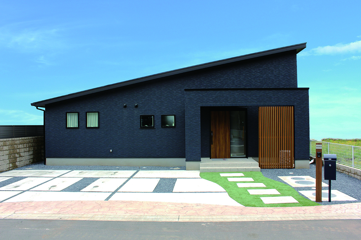 【施工事例】憧れの平屋と収納上手なコの字カウンター