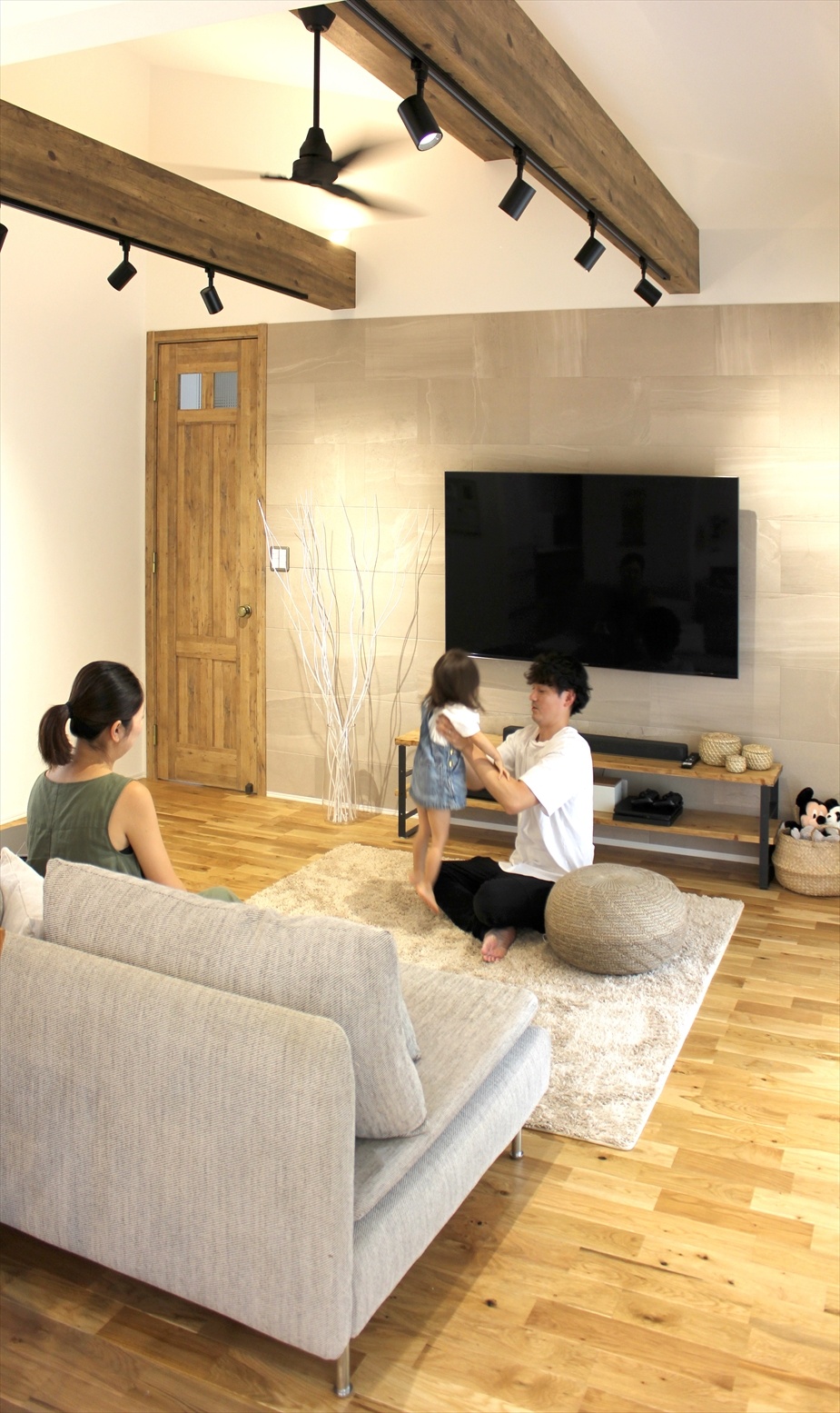 ロックガーデン風のエクステリアハワイアンテイストな平屋