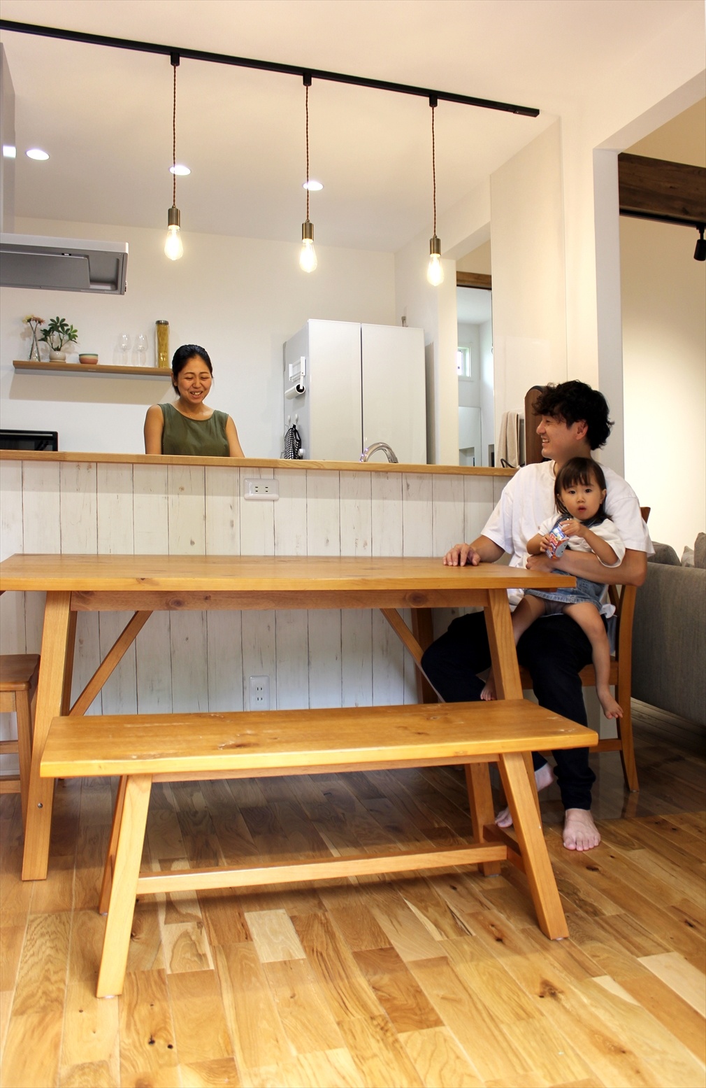 ロックガーデン風のエクステリアハワイアンテイストな平屋