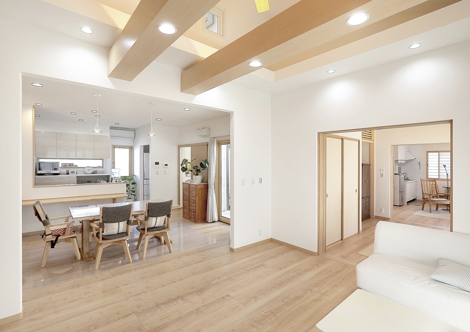 「設計士の提案に惹かれて」程よい距離感の二世帯住宅