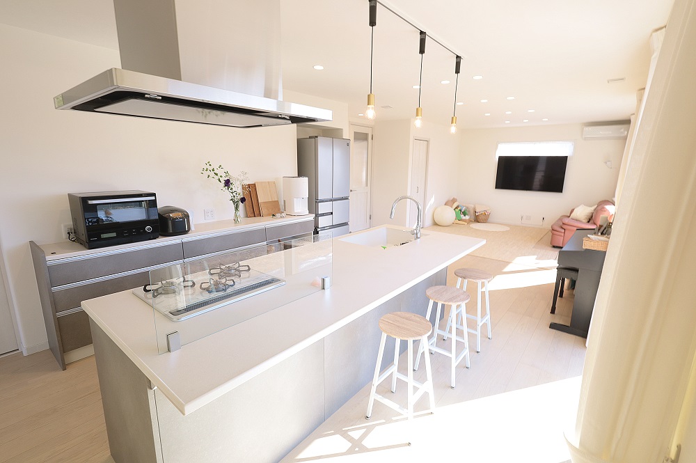 理想のキッチンスペースと<br>家族みんなの心地いい家