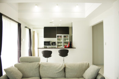 くつろぎと機能性を両立したビルトインガレージハウス