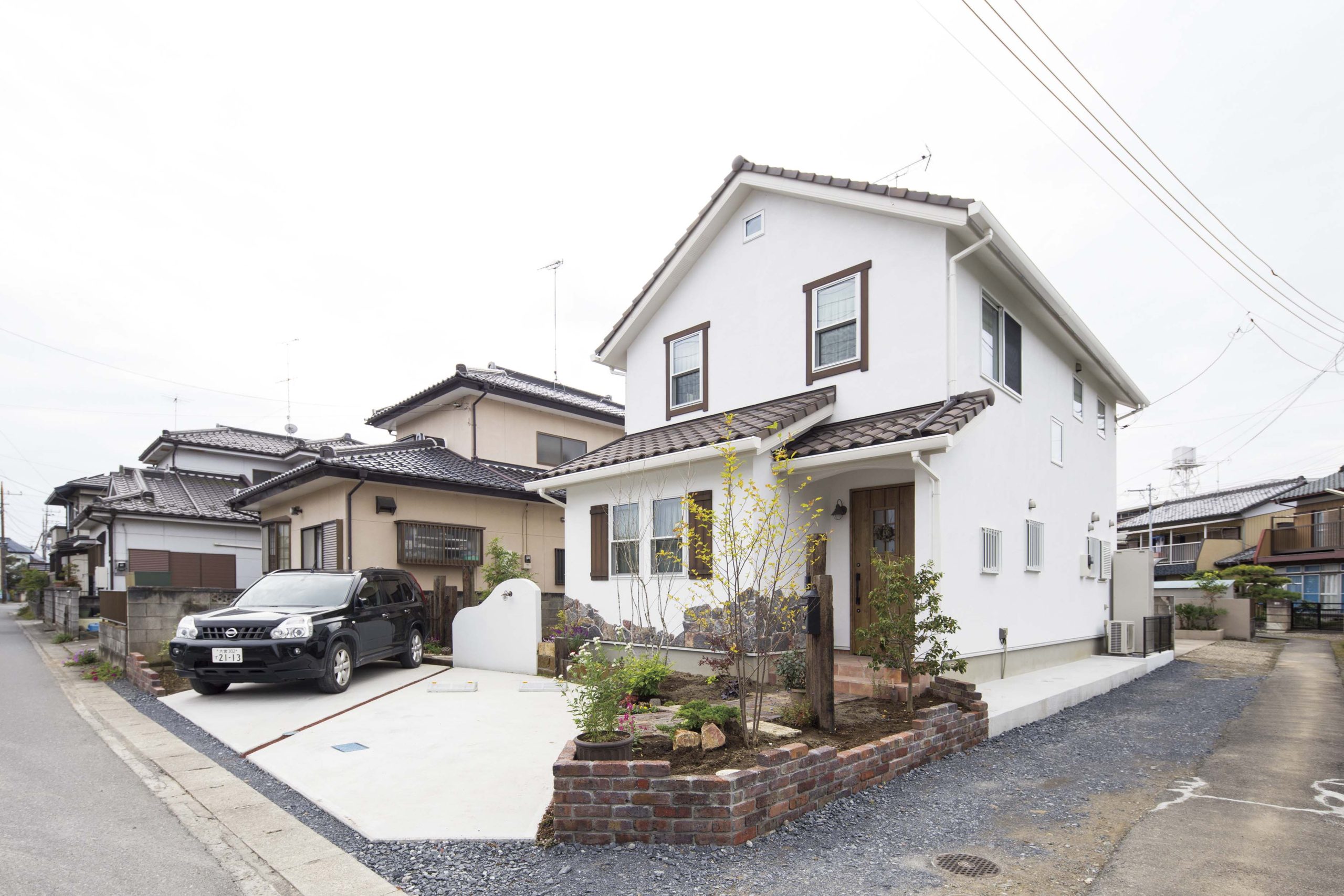 上品な漆喰の塗り壁に癒される<br>皆がホッとできる「集まる家」